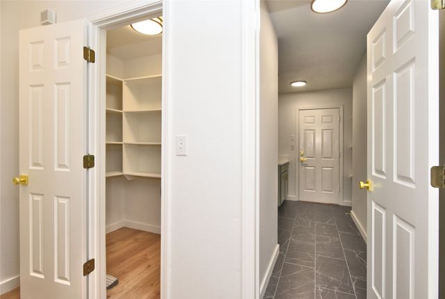 225 E Seminole Place, Tulsa, OK 74110