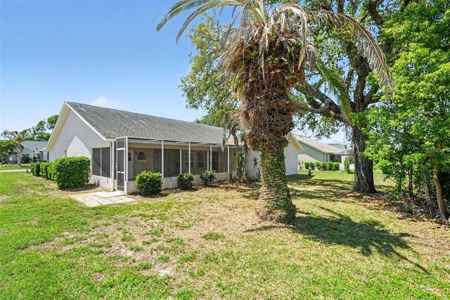 9389 FOX HOLLOW LANE, Weeki Wachee, FL 34613