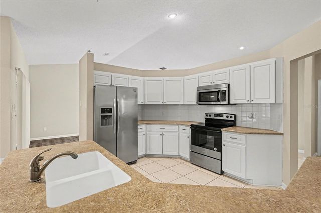 9389 FOX HOLLOW LANE, Weeki Wachee, FL 34613