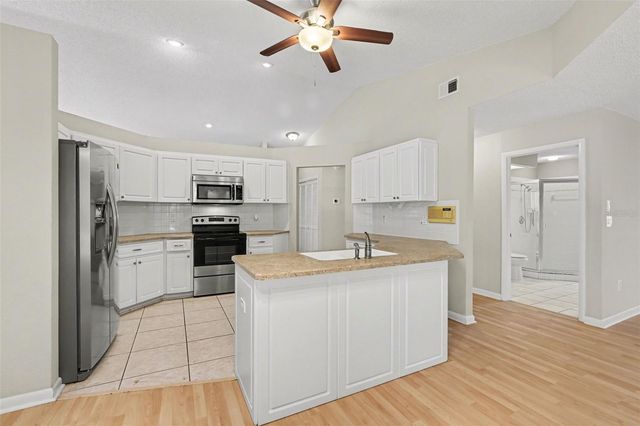 9389 FOX HOLLOW LANE, Weeki Wachee, FL 34613