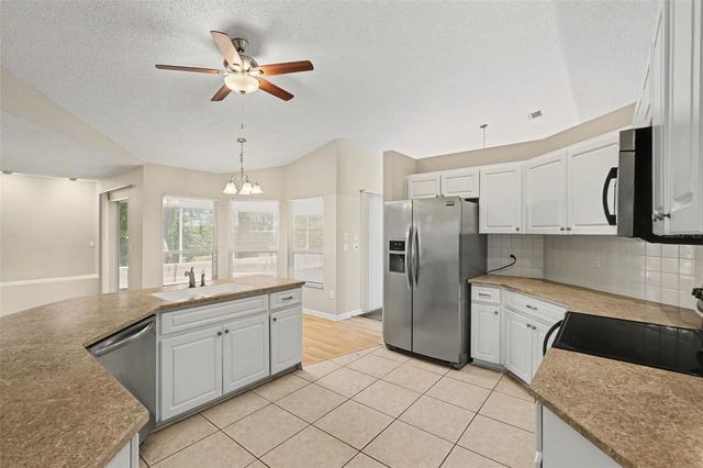 9389 FOX HOLLOW LANE, Weeki Wachee, FL 34613
