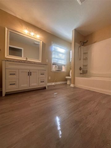 1607 Klauke Street, Rosenberg, TX 77471