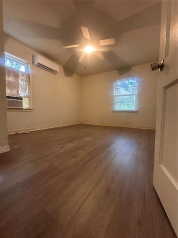 1607 Klauke Street, Rosenberg, TX 77471