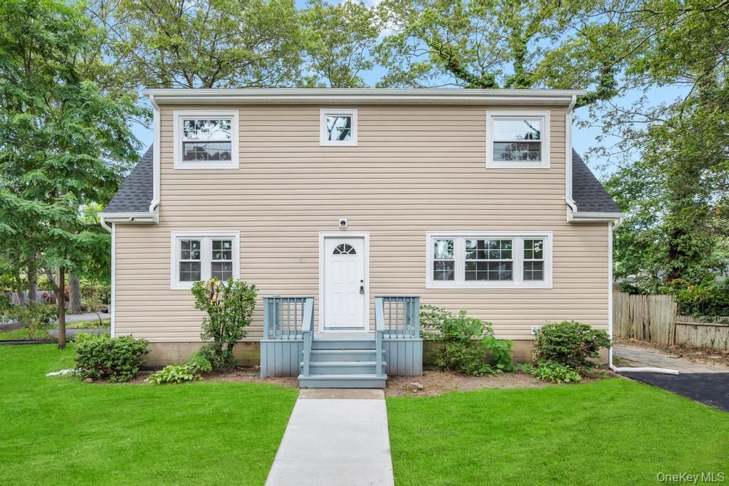 123 Patchogue Avenue, Mastic, NY 11950