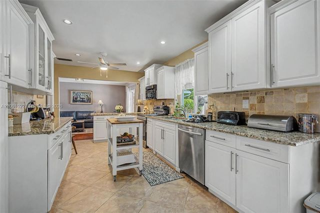 7460 NW 13th Street, Plantation, FL 33313