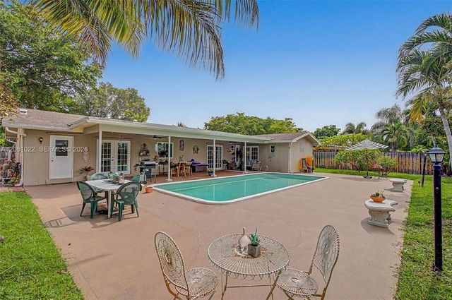 7460 NW 13th Street, Plantation, FL 33313