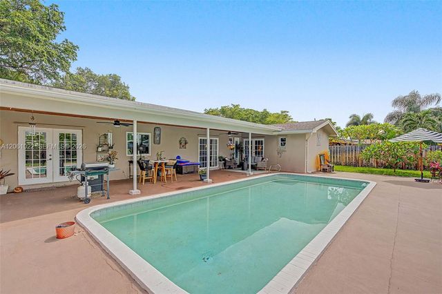 7460 NW 13th Street, Plantation, FL 33313
