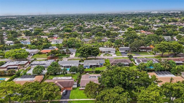 7460 NW 13th Street, Plantation, FL 33313