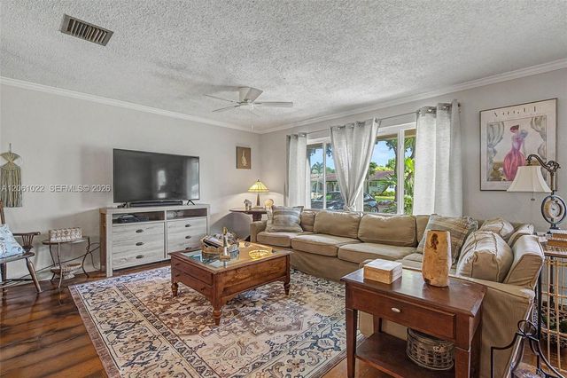 7460 NW 13th Street, Plantation, FL 33313