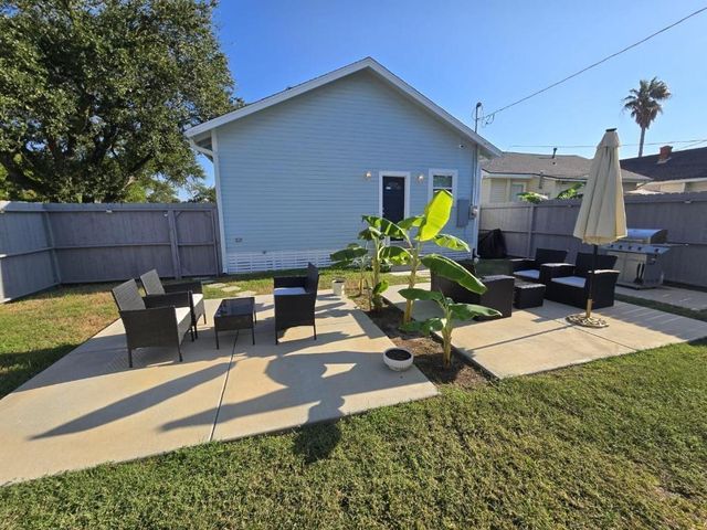 1513 47th Street, Galveston, TX 77551