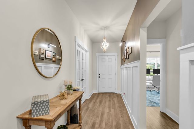 2905 Woodcrest Dr, Murfreesboro, TN 37128