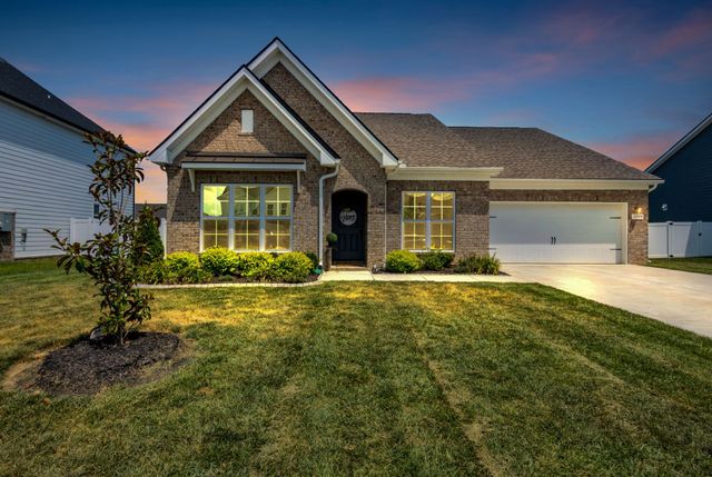 2905 Woodcrest Dr, Murfreesboro, TN 37128