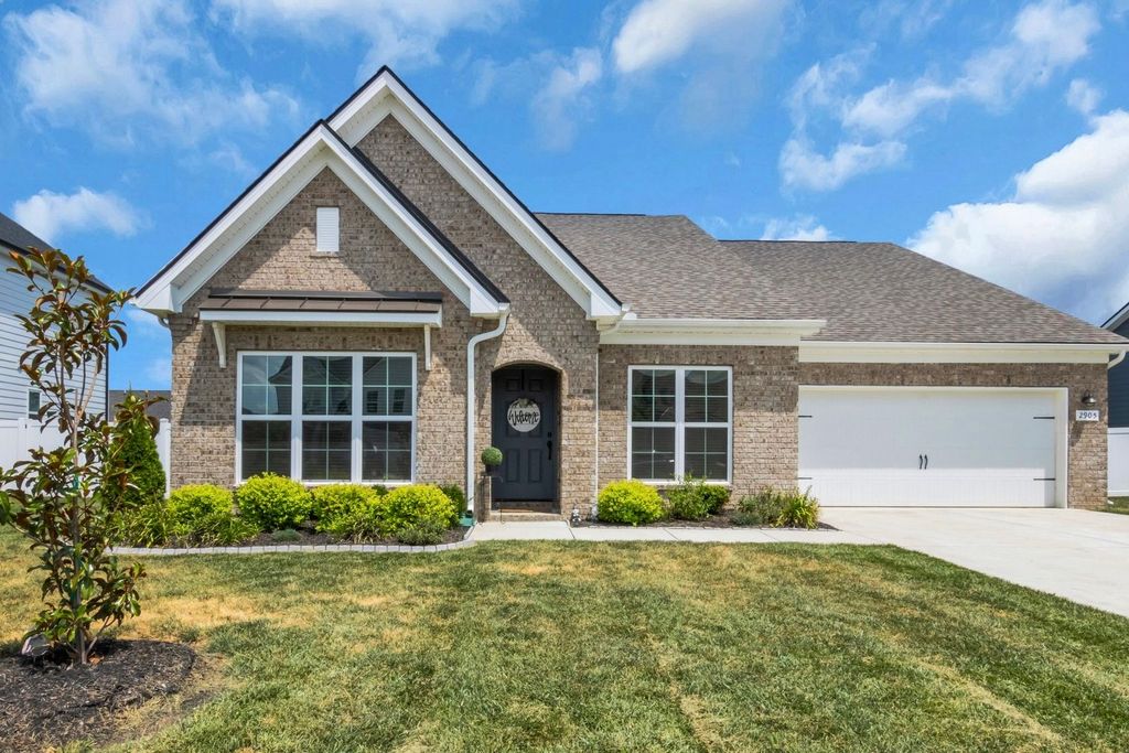 2905 Woodcrest Dr, Murfreesboro, TN 37128