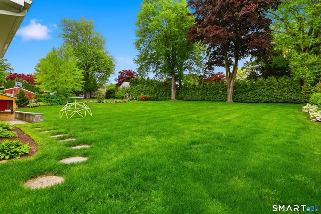 182 Hollow Tree Ridge Road, Darien, CT 06820