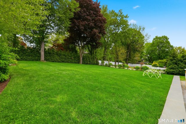 182 Hollow Tree Ridge Road, Darien, CT 06820