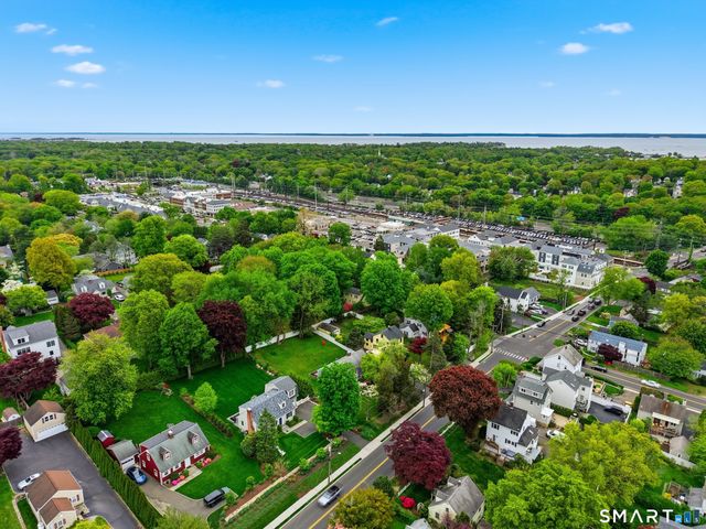 182 Hollow Tree Ridge Road, Darien, CT 06820