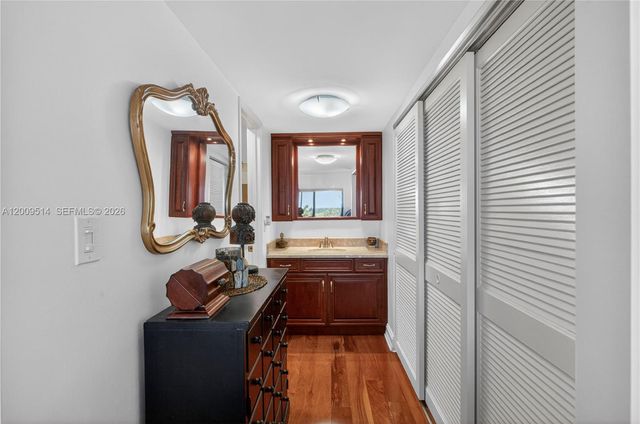 1839 Middle River Dr 501, Fort Lauderdale, FL 33305