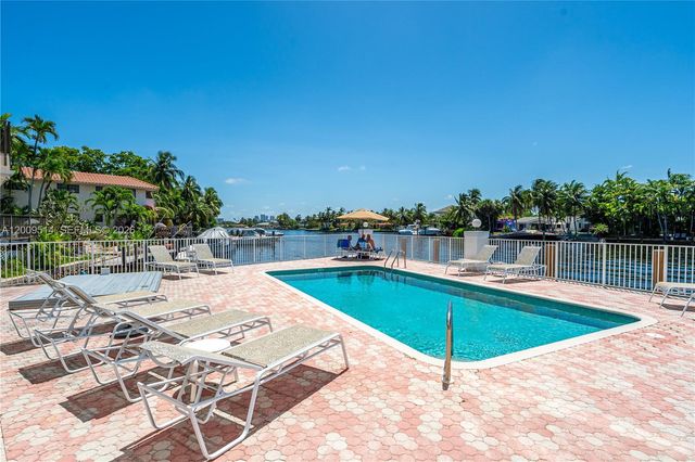 1839 Middle River Dr 501, Fort Lauderdale, FL 33305
