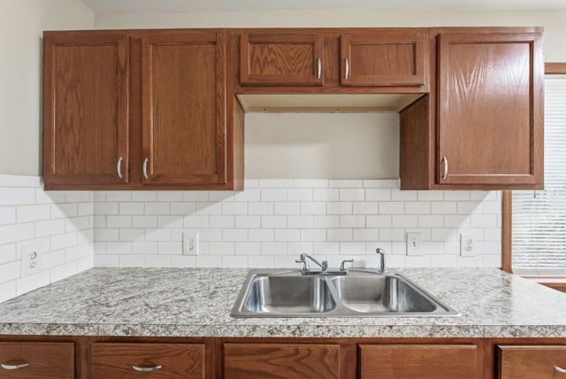 1406-1408 S Lulu Ave, Wichita, KS 67211