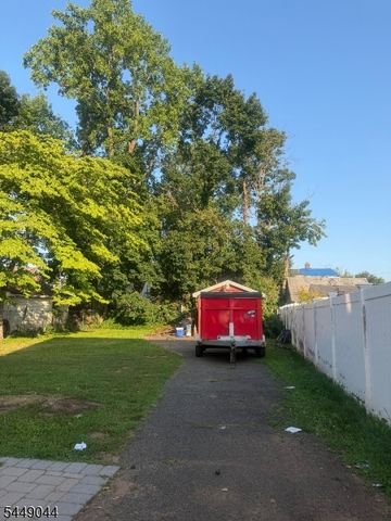 1037 W 5Th St, Plainfield City, NJ 07063