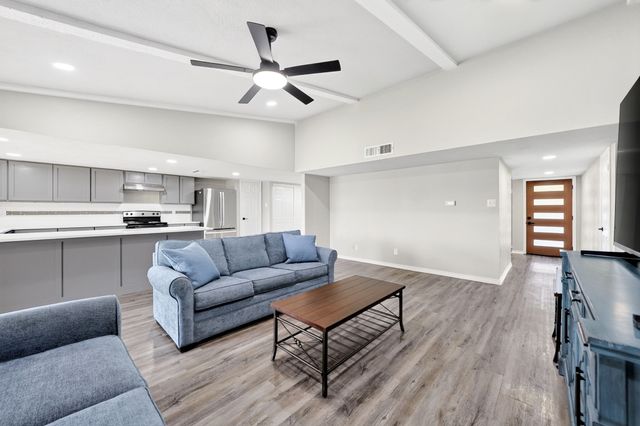 4333 Woodbluff Drive, Mesquite, TX 75150