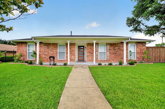 4333 Woodbluff Drive, Mesquite, TX 75150