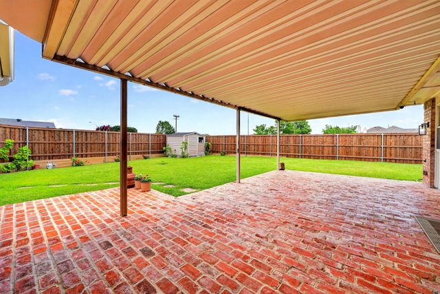 4333 Woodbluff Drive, Mesquite, TX 75150