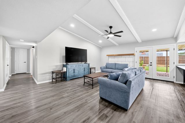 4333 Woodbluff Drive, Mesquite, TX 75150