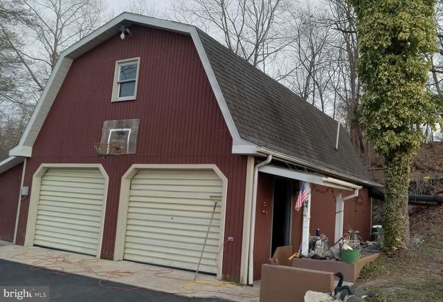 22 PRESLEY LN, Kearneysville, WV 25430