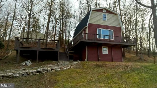 22 PRESLEY LN, Kearneysville, WV 25430
