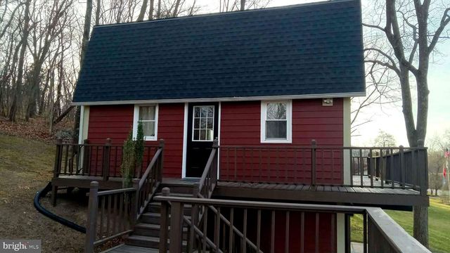 22 PRESLEY LN, Kearneysville, WV 25430