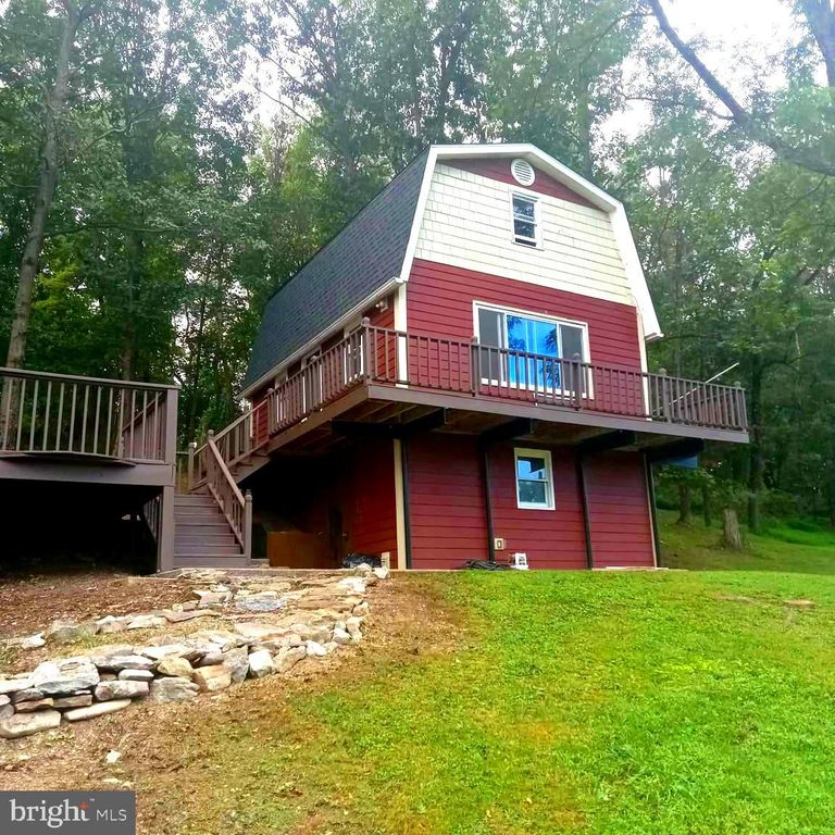 22 PRESLEY LN, Kearneysville, WV 25430