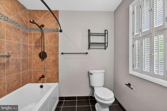 1801 SAINT JOHNSBURY CT, Chester Springs, PA 19425