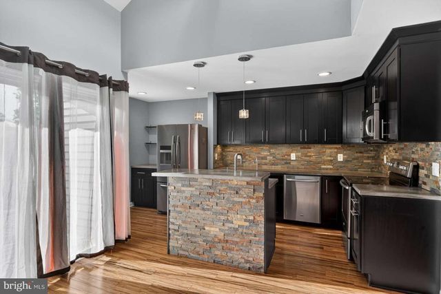 1801 SAINT JOHNSBURY CT, Chester Springs, PA 19425
