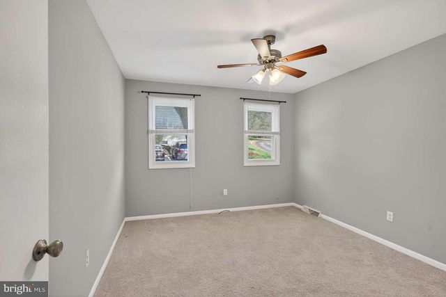 1801 SAINT JOHNSBURY CT, Chester Springs, PA 19425