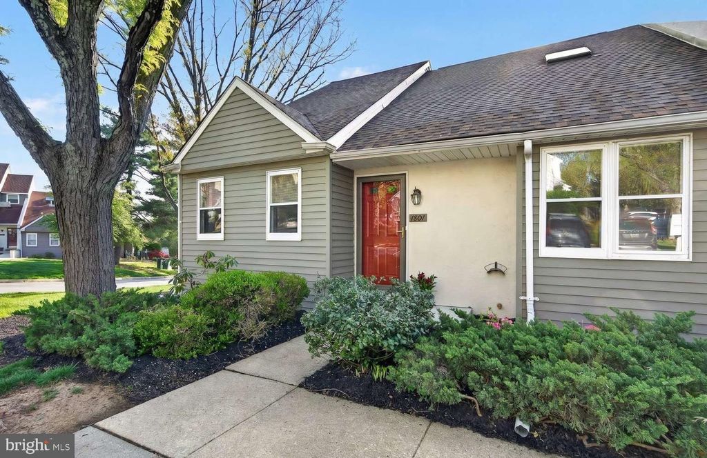 1801 SAINT JOHNSBURY CT, Chester Springs, PA 19425