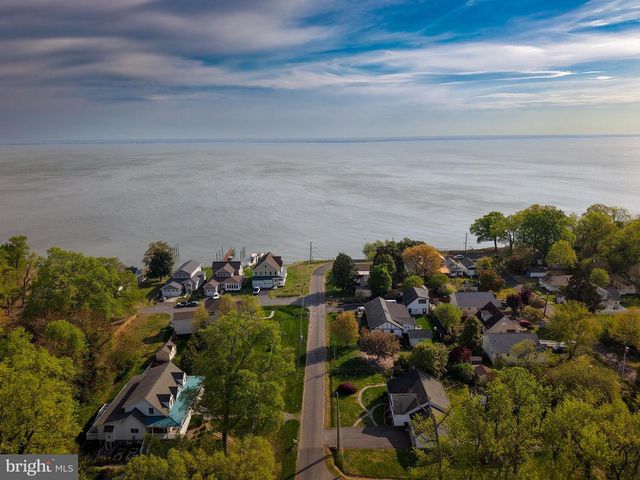 213 12TH ST, Colonial Beach, VA 22443