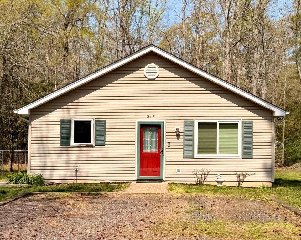 213 12TH ST, Colonial Beach, VA 22443