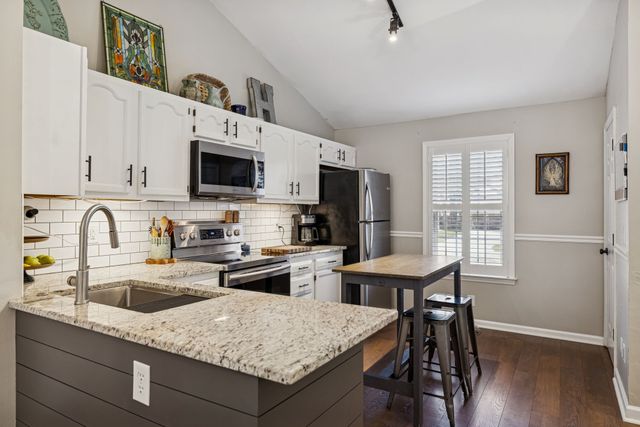 2841 Pedigo Pl, Thompsons Station, TN 37179