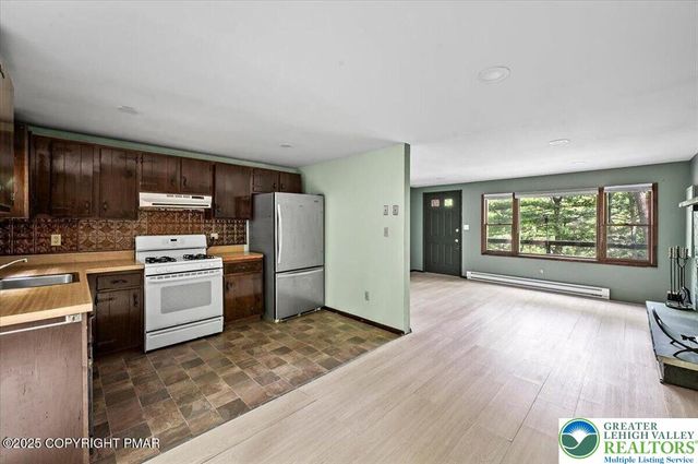 6061 Decker Road, Pike, PA 18324