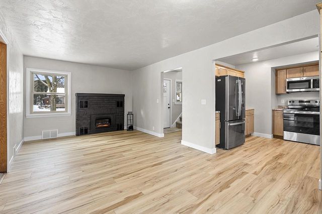 308 FAIRVIEW WAY, Shawano, WI 54166