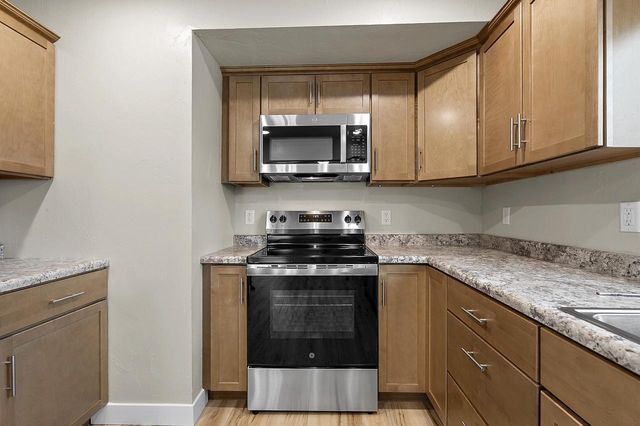 308 FAIRVIEW WAY, Shawano, WI 54166