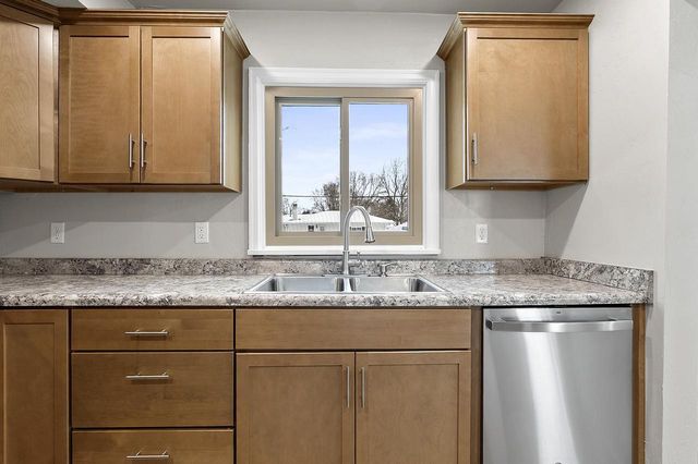 308 FAIRVIEW WAY, Shawano, WI 54166