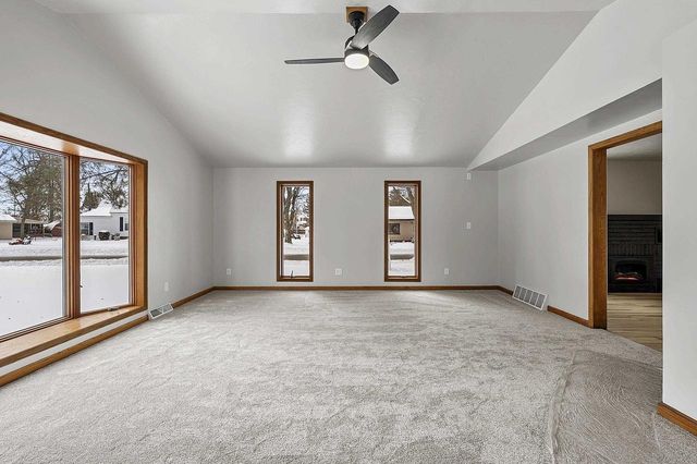 308 FAIRVIEW WAY, Shawano, WI 54166