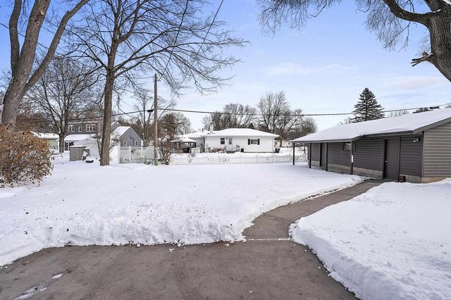 308 FAIRVIEW WAY, Shawano, WI 54166