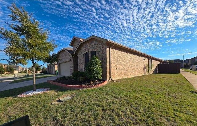9265 Flying Eagle Lane, Fort Worth, TX 76131