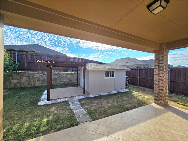 9265 Flying Eagle Lane, Fort Worth, TX 76131