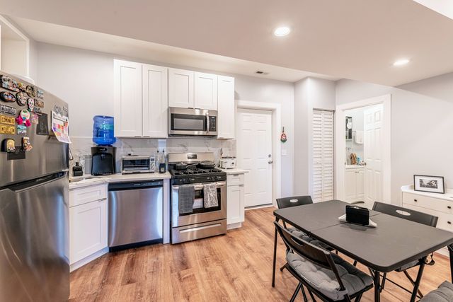 7331 N Honore Street GA, Chicago, IL 60626