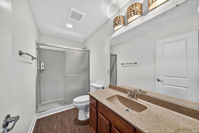 1432 S Lake George Drive, Mishawaka, IN 46545