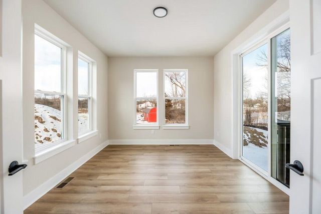 N74W17930 Mineral DRIVE, Menomonee Falls, WI 53051